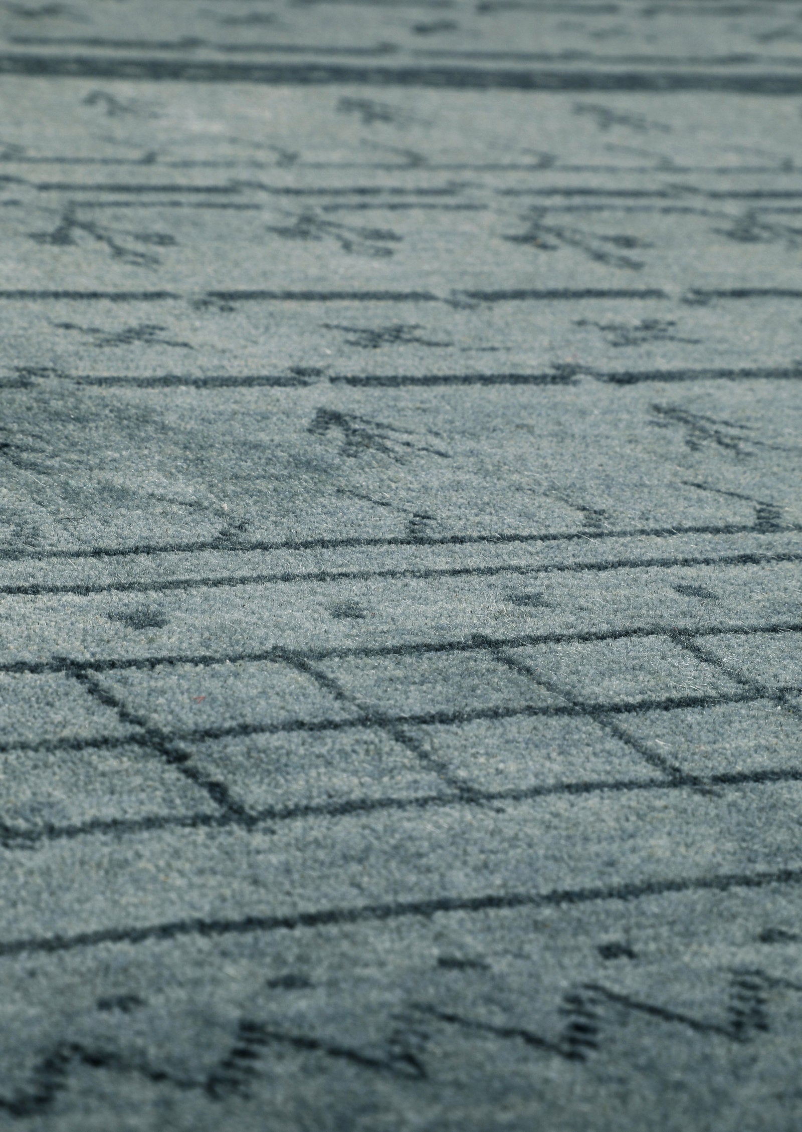 Traditional Motif Explorer Folksy Indigo Rug Carpet